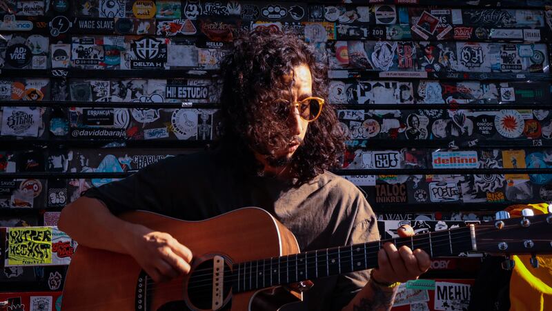 La banda colombiana se dio cita en "La Roma Records" para una convivencia con sus fans