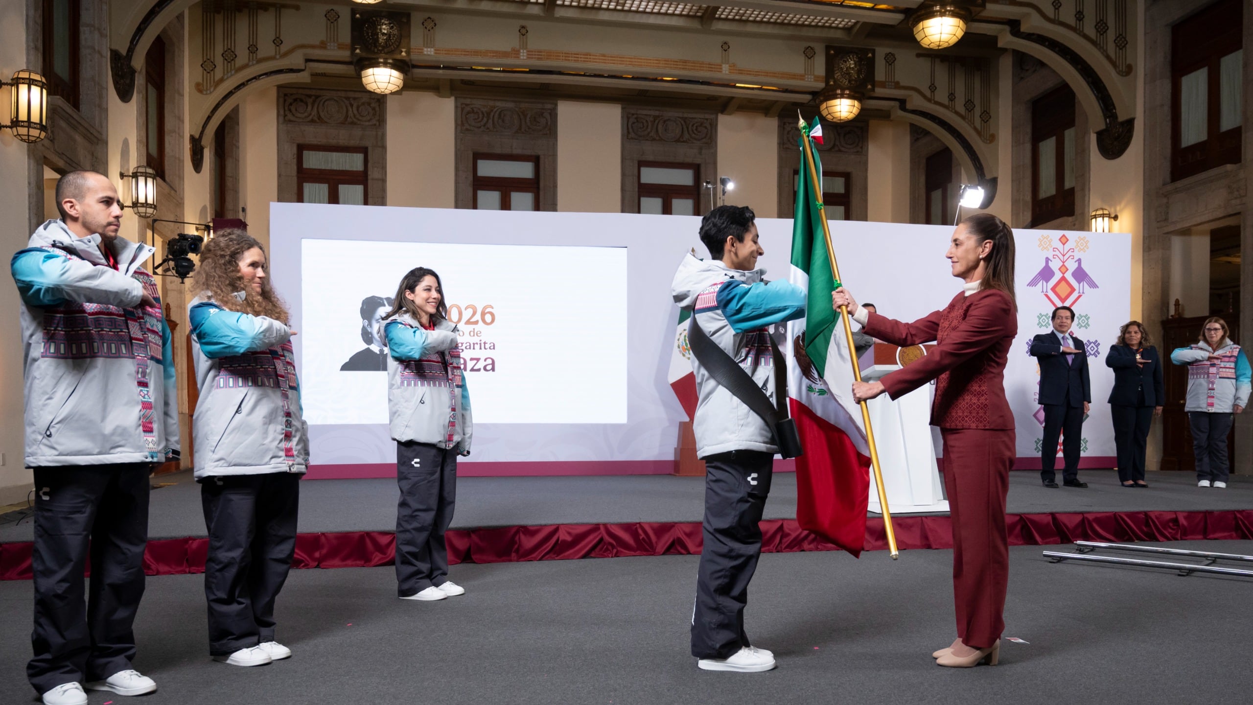 Sheinbaum adelantó a la delegación mexicana en Palacio Nacional.