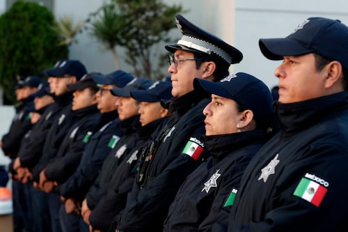 Falta de bachillerato retrasa contratación de mil policías estatales en Puebla