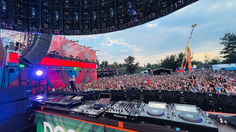 Descubre cómo la edición de este año revolucionó la experiencia festivalera a través de innovadoras activaciones y sorpresas en el escenario