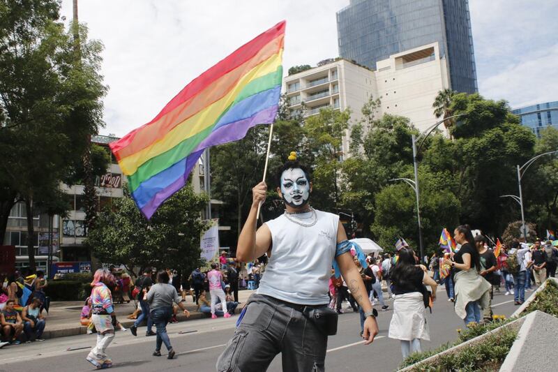 Marcha orgullo LGBT+ 2024 en CDMX
