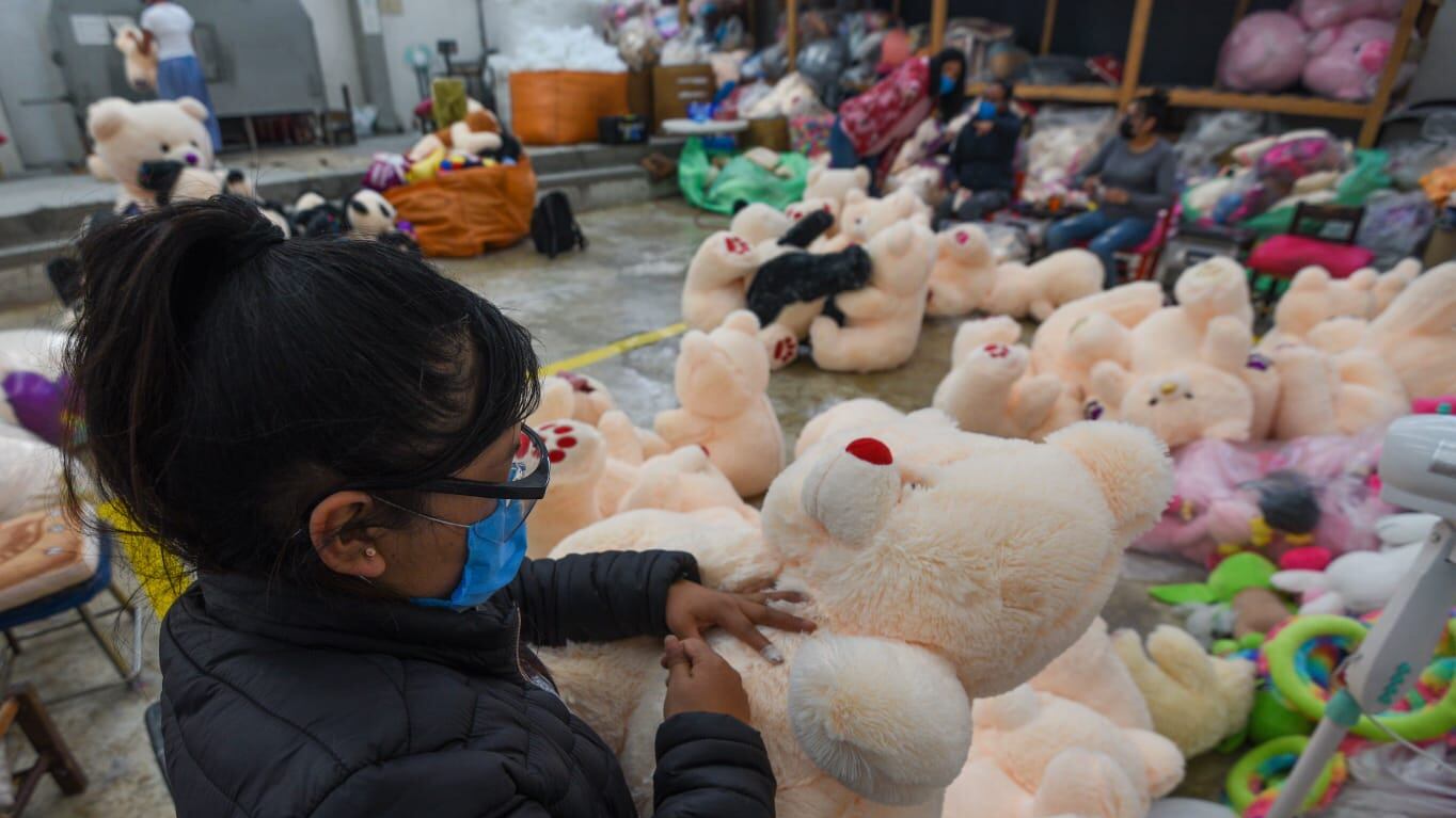 Los migrantes, o las personas deportadas, podrán aplicar para algún trabajo en las empresas, sin ningún problema.