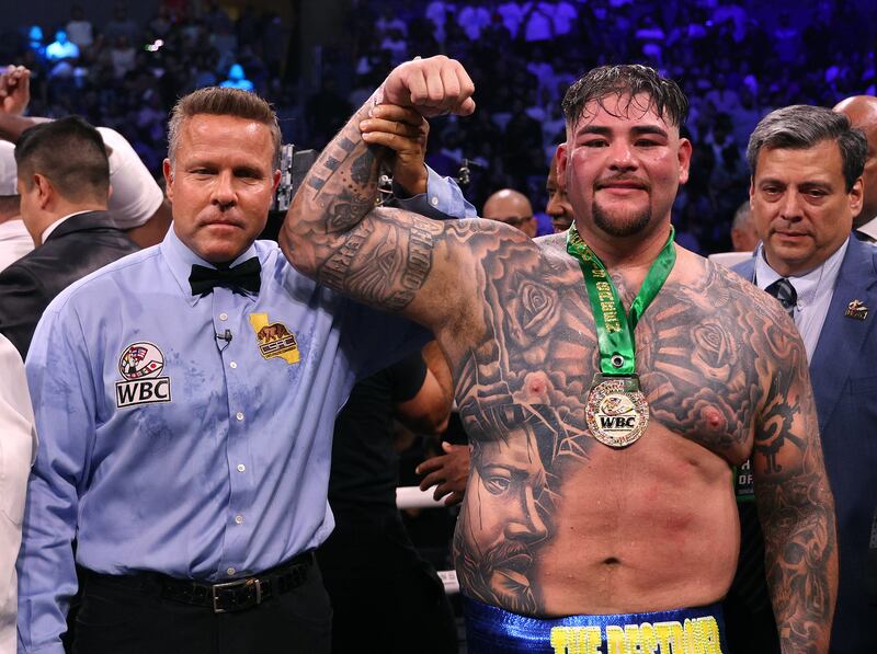 Regreso a la gloria. Andy Ruiz está cerca de una nueva oportunidad por el título de pesos completos.