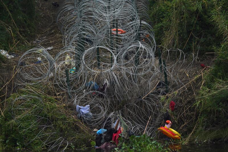 Las imágenes muestran el drama de miles de personas que esperan  en la frontera de México y Estados Unidos para cruzar al norte.