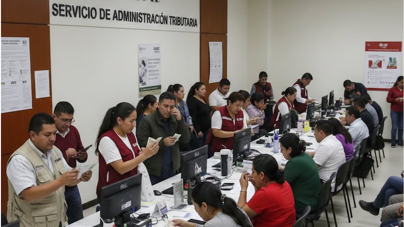 SAT clava el diente a mexicanos: pago de impuestos alcanza récord de 6%