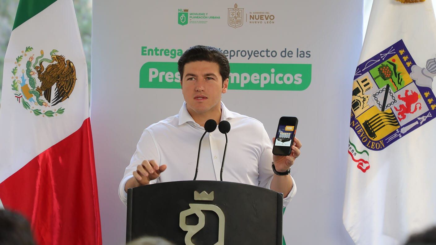 El gobernador pidió el apoyo de los alcaldes para limpiar ríos y arroyos.