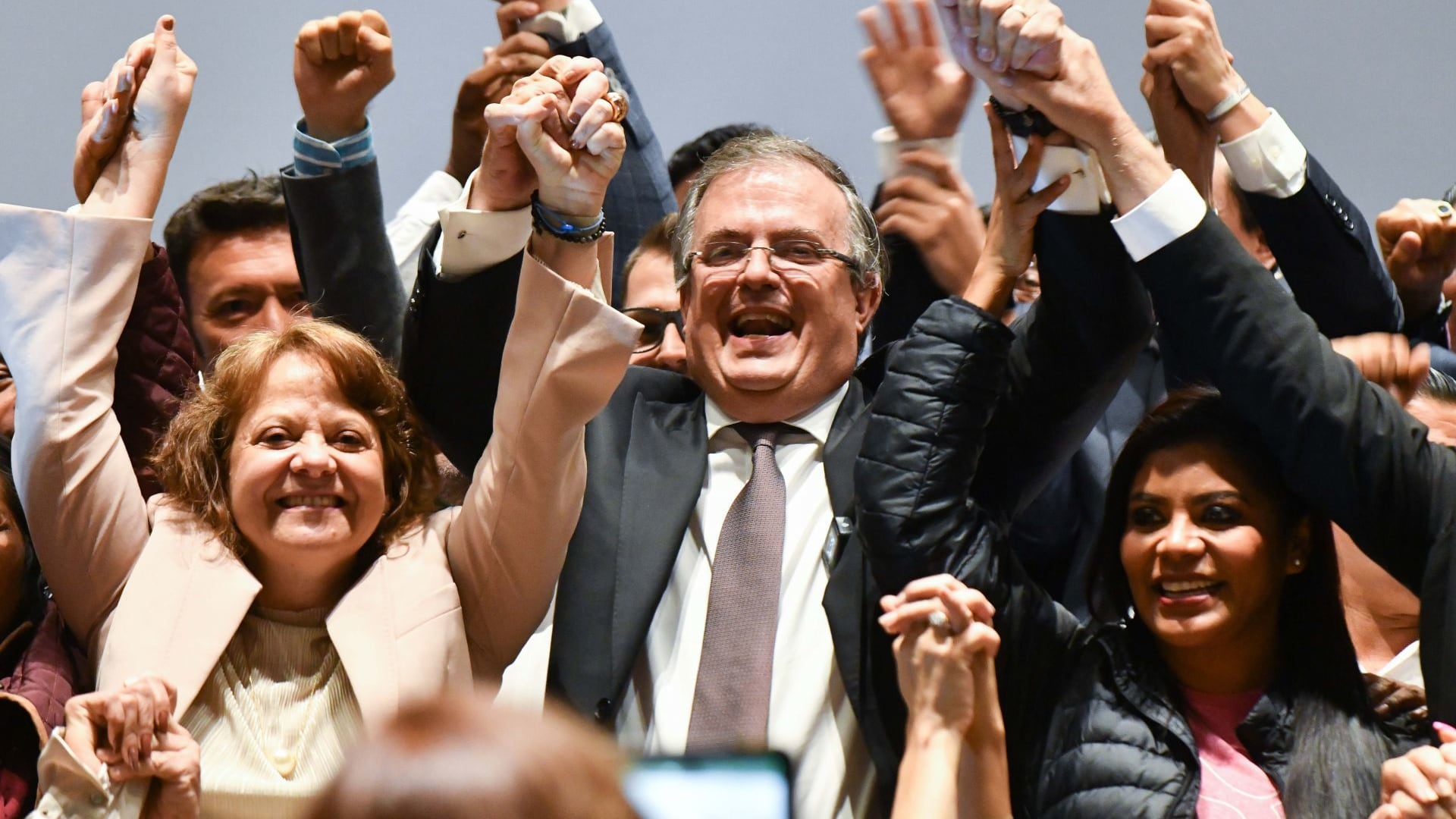 Marcelo Ebrard renunciará a la SRE el 12 de junio