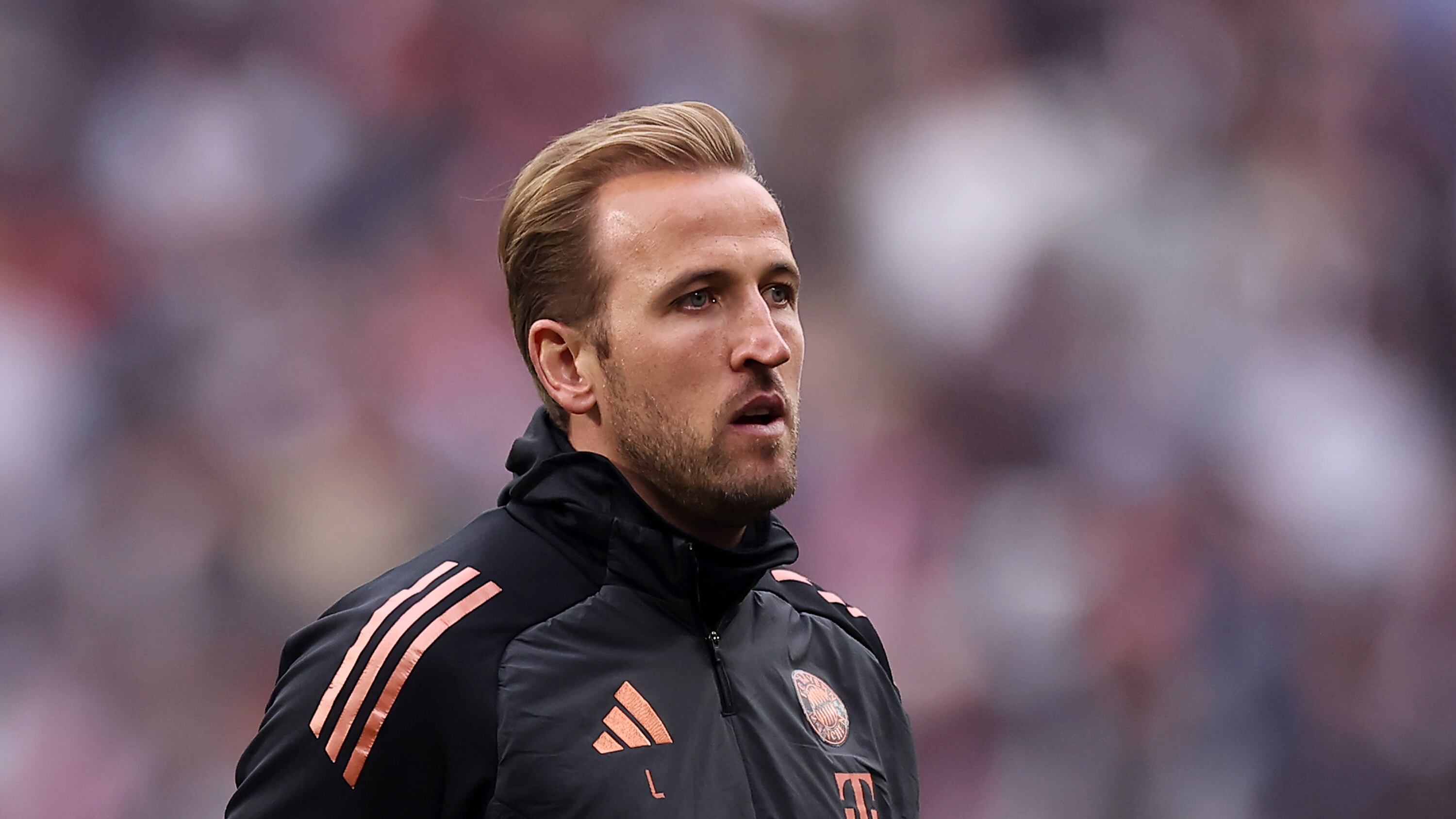 Harry Kane se frustró tras no poder coronarse.