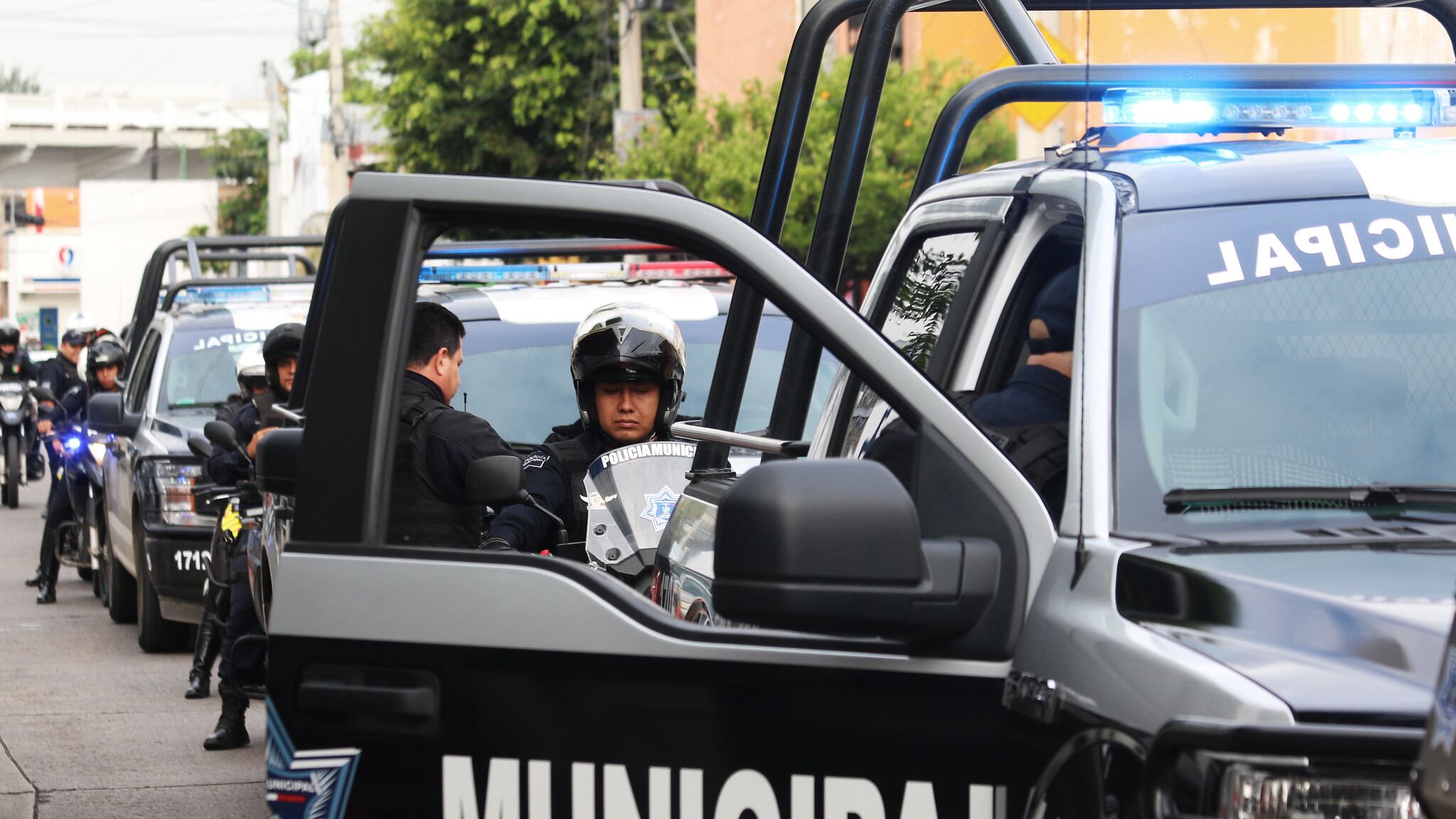 La revisión que se hace en el tema es si sólo basta una reforma constitucional o reglamentaria para hacer adecuaciones a la normatividad.