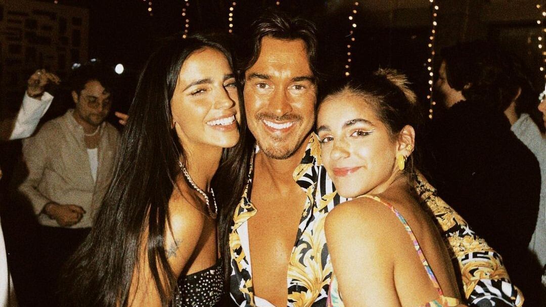 Con el mismo outfit que su hija, tacos y helados, Bárbara de Regil celebró su cumpleaños número 35