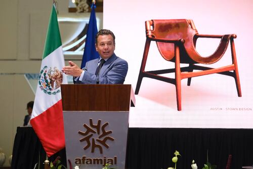 Lemus apadrina la inauguración de Expo Mueble Verano 2025