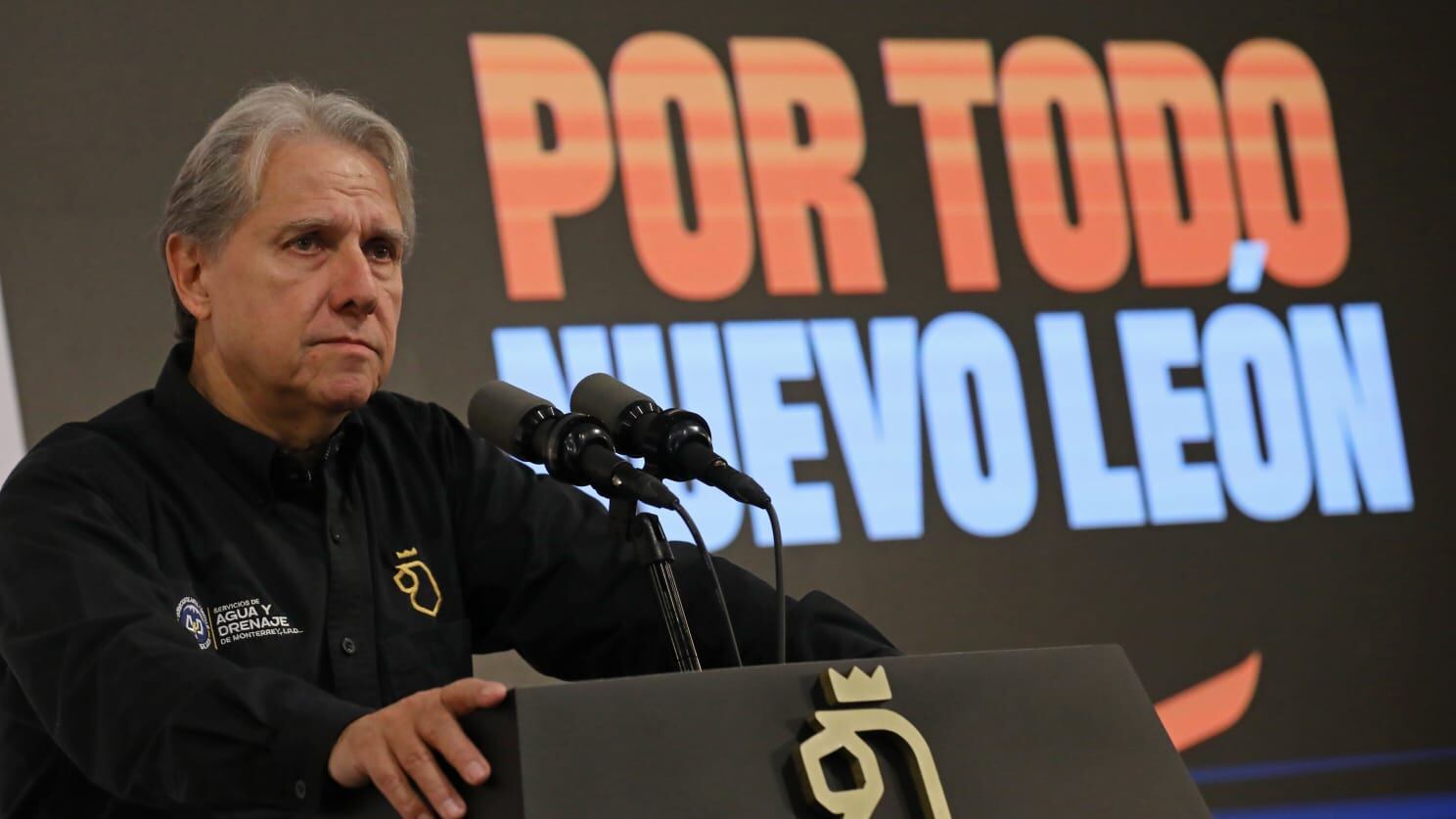 Barragán dijo que de los 21 mil 155 millones de pesos; 10 mil 800 corresponden a recursos propios de AyD.