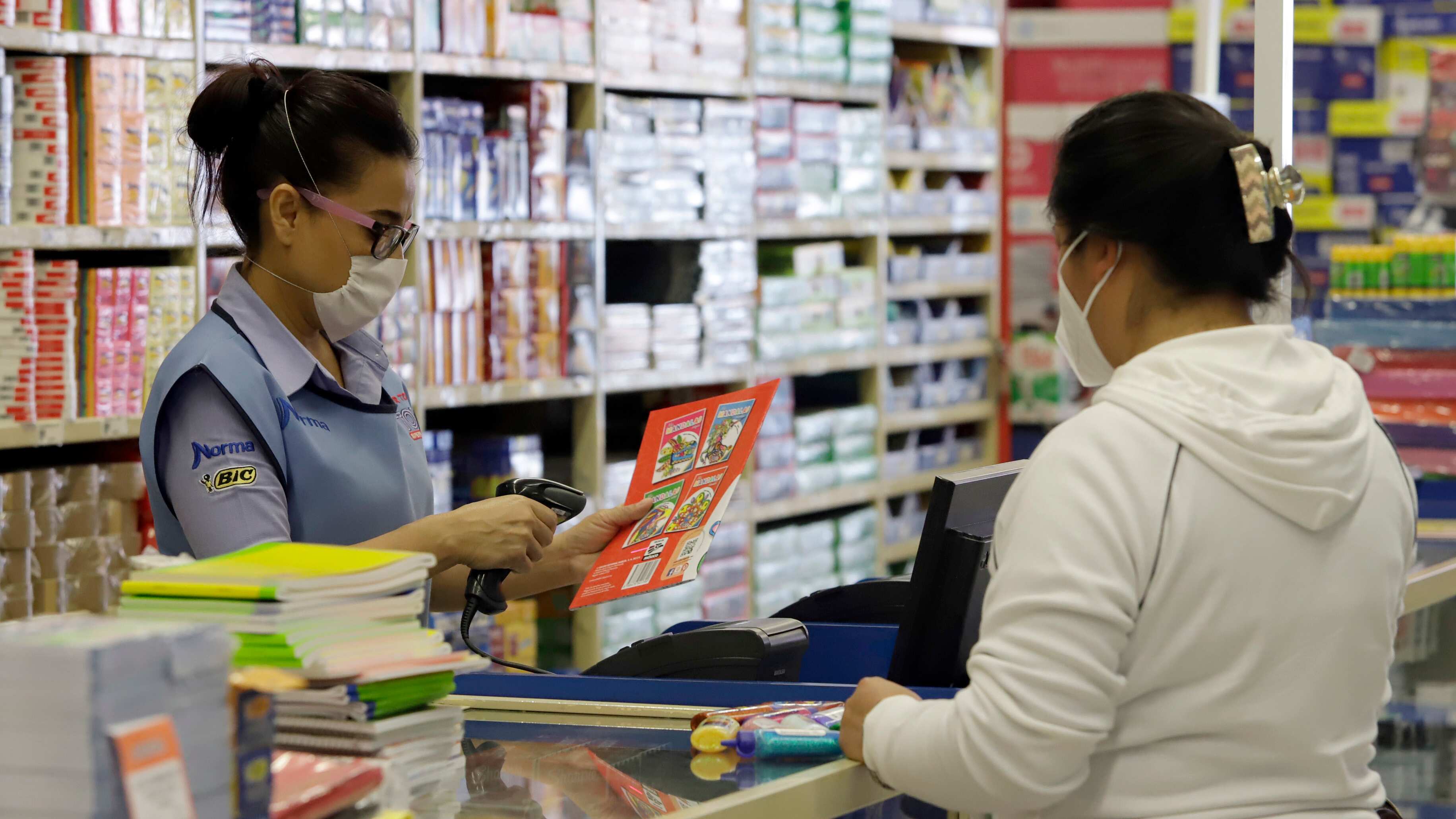 Gobierno vigilará que no se excedan precios durante regreso a clases