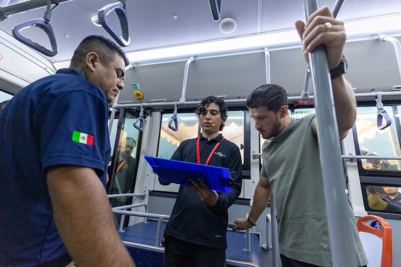 El gobernador señaló que FC tendrá el control de la seguridad en el transporte público.