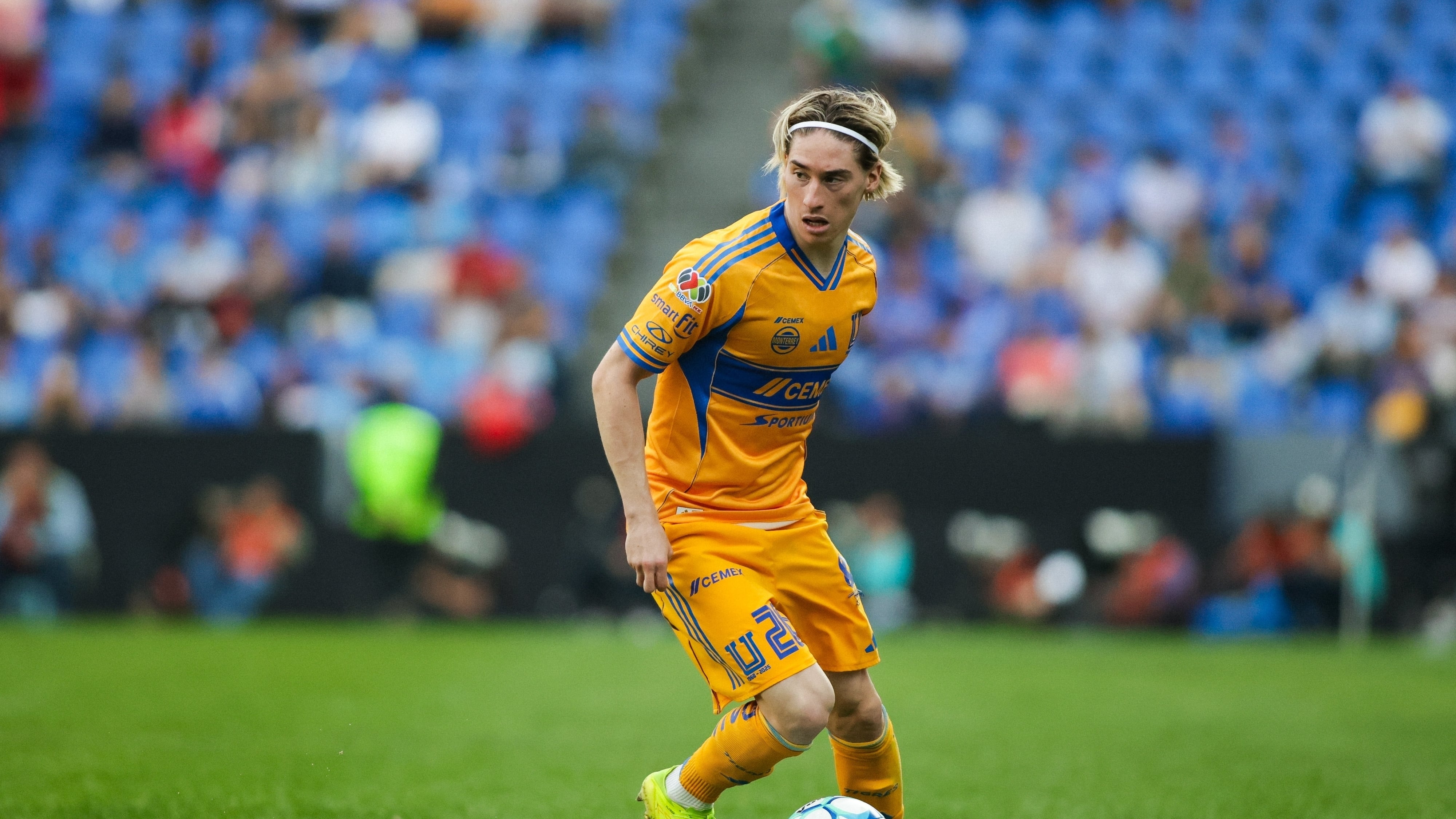 Marcelo Flores hizo un autogol.