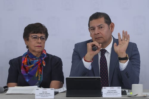 Armenta pide a alcaldes revisar su historial antes de buscar candidaturas en 2027