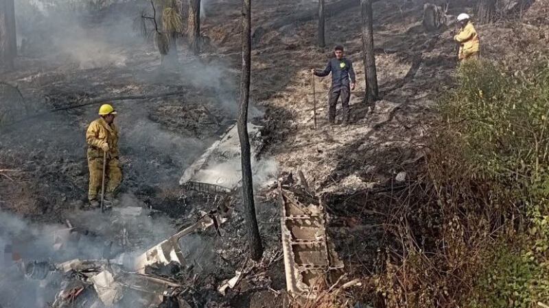 Avioneta cae en Jalisco y mueren 7 personas en municipio de Quitupan