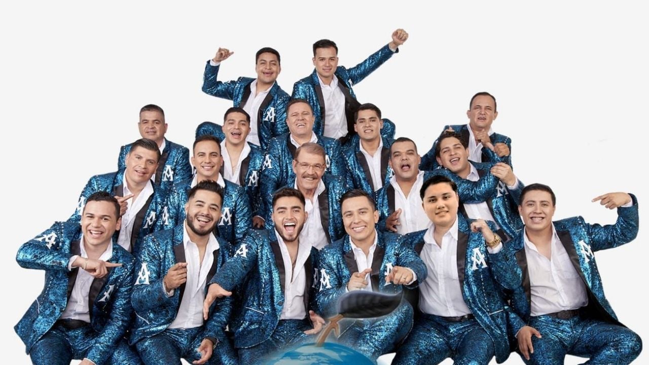 La Arrolladora Banda El Limón