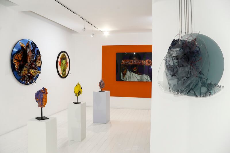 "Ventanas Nouménicas", exposición de 33 piezas escultóricas de Paola Pineda en la LMI Gallery