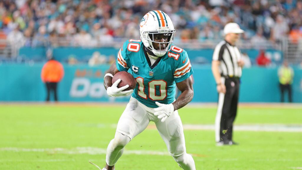 Tyreek Hill es el receptor con más yardas en la actual temporada de la NFL.