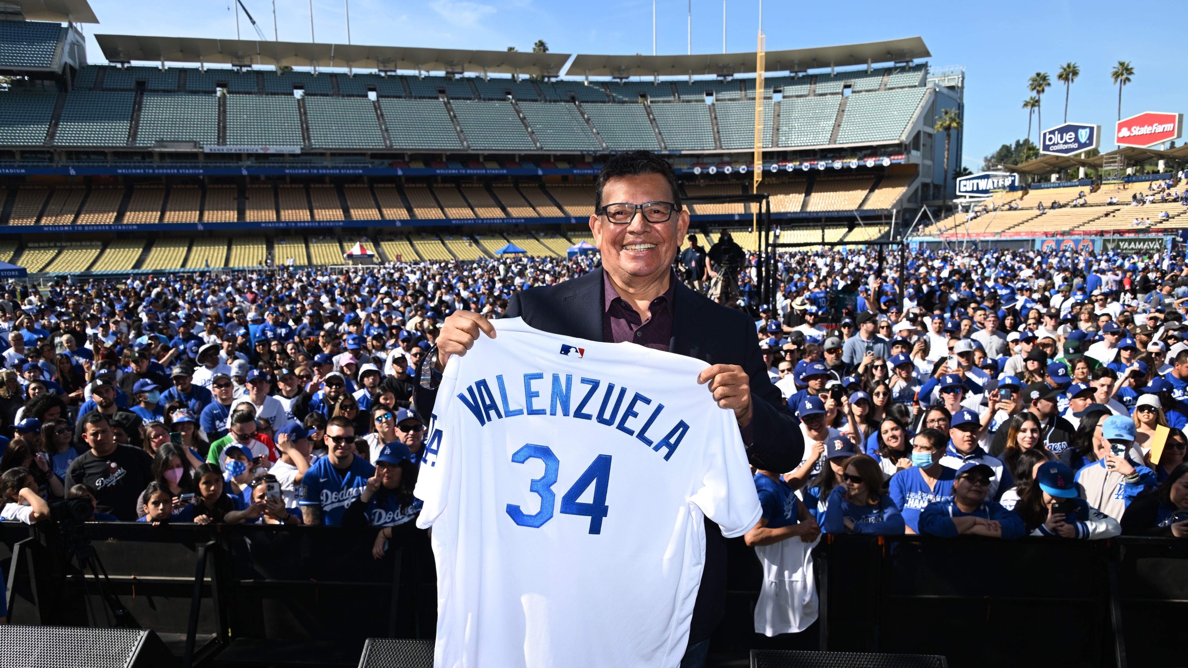 Dodgers rindió homenaje a Fernando Valenzuela.