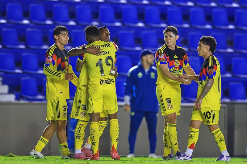 América jugó ante Pachuca a puerta cerrada.