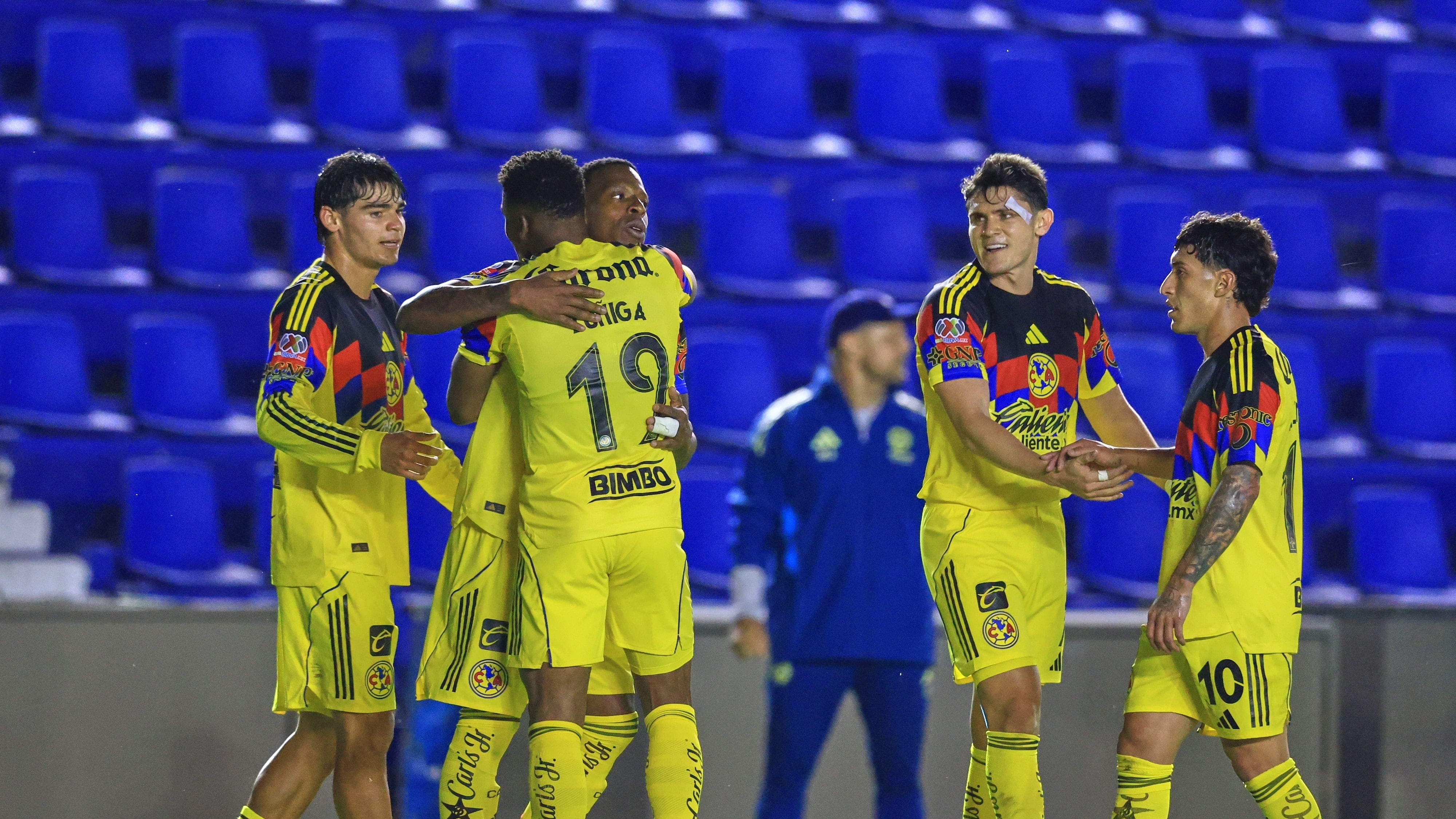 América jugó ante Pachuca a puerta cerrada.
