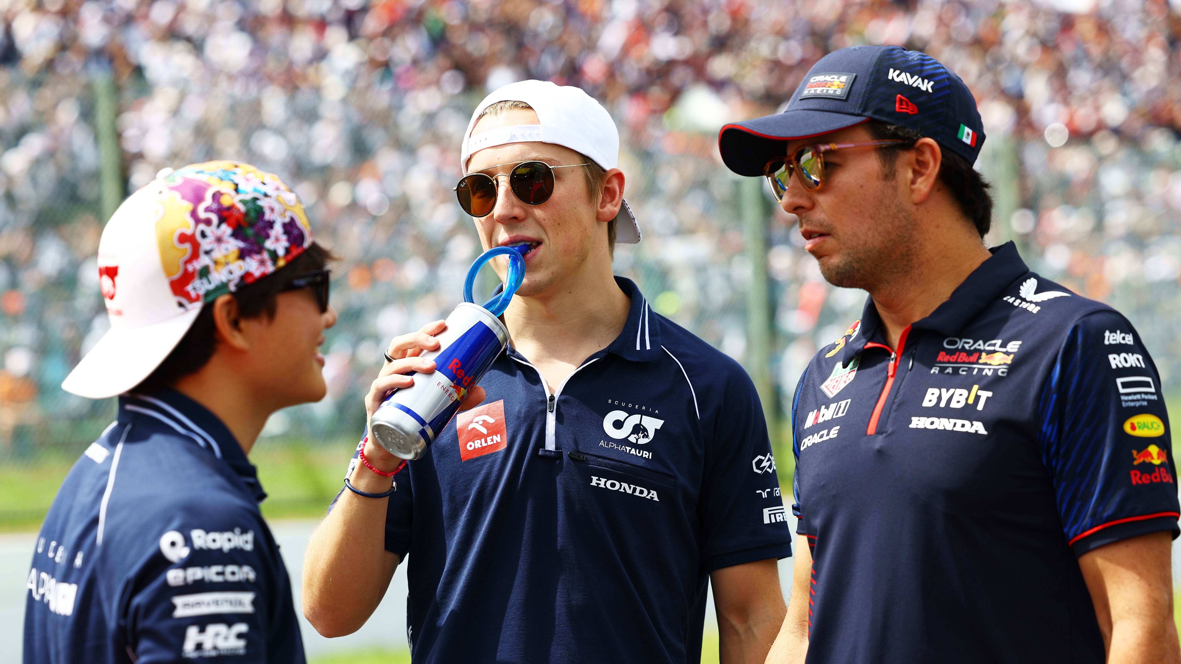 'Checo' Pérez ha recibido un ultimátum por parte de Red Bull subiendo a dos expilotos al RB20.