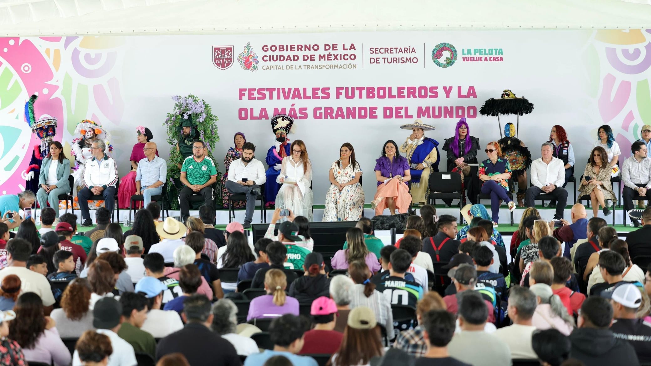 Se instalarán 18 festivales futboleros gratuitos con pantallas gigantes y actividades culturales