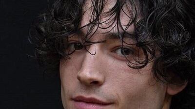 Al igual que Antony Starr al ser detenido en Alicante y acusado de una agresión a un joven de 21 años, también pasó con la estrella de DC Ezra Miller.