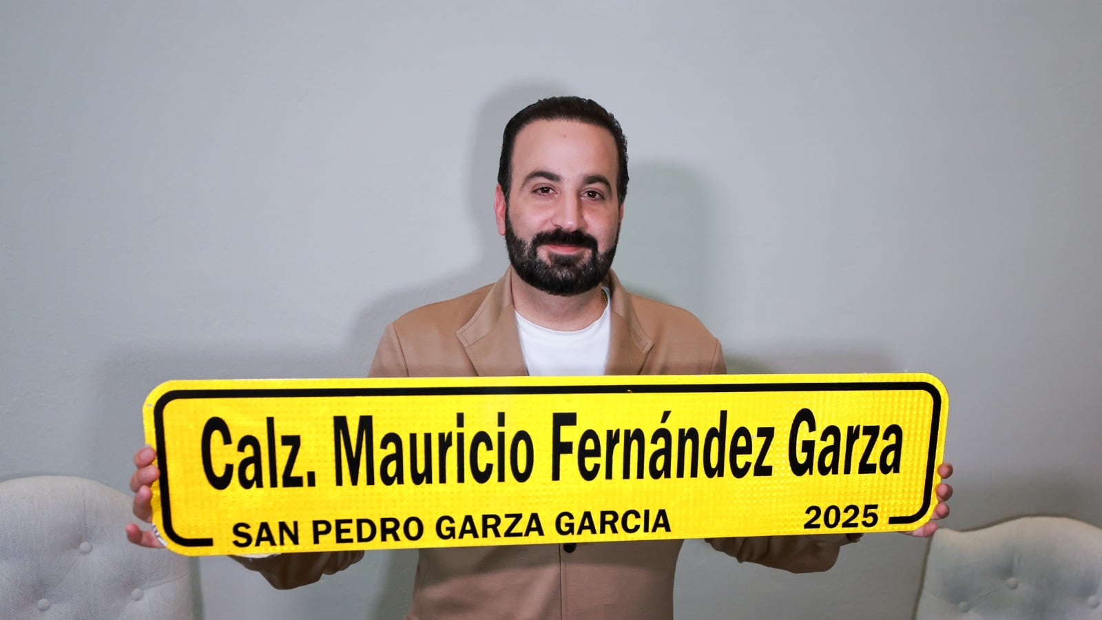 El alcalde Mauricio Farah Giacomán calificó de un honor el cambio de honor.