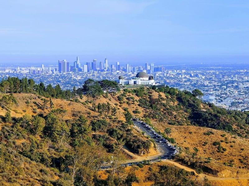 El clima casi perfecto de Los Ángeles permite disfrutar de actividades al aire libre en playas y parques durante todo el año. No obstante, también hay muchas opciones gratuitas en espacios cerrados. Foto: Griffith Observatory.
