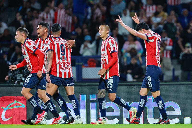 Chivas calienta el Clásico Nacional