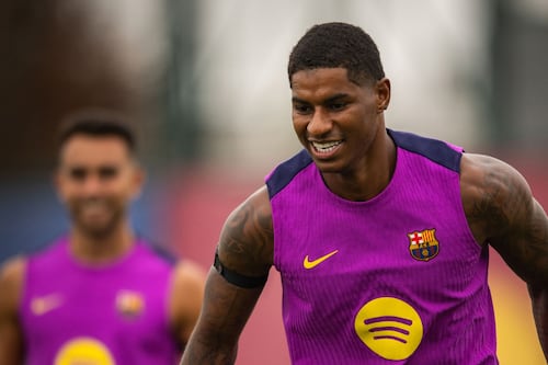 Aficionado recibe prisión y veto por lanzar insultos racistas a Marcus Rashford