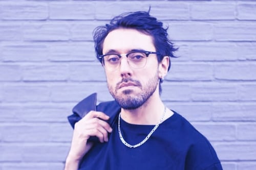 Jawar estrena videoclip de “Romper el corazón”, canción cargada de emoción y honestidad