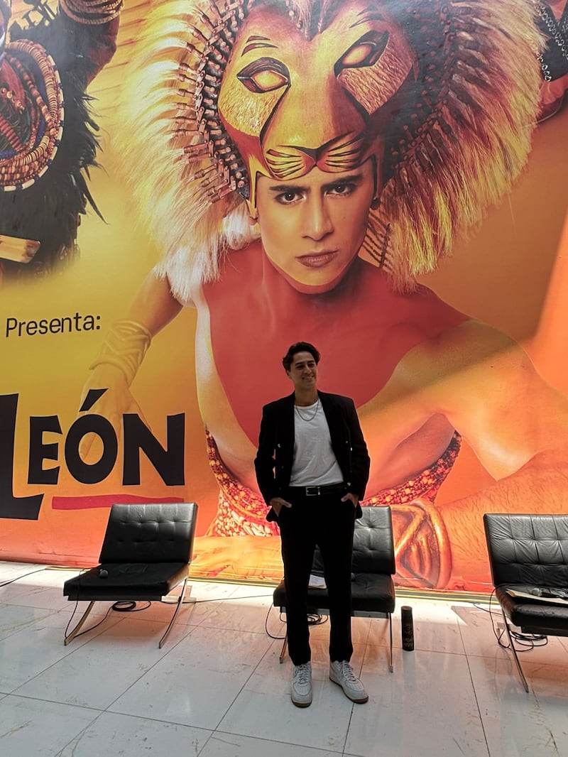 Juan López Boyadjian se consagra como el nuevo Simba en ‘El Rey León