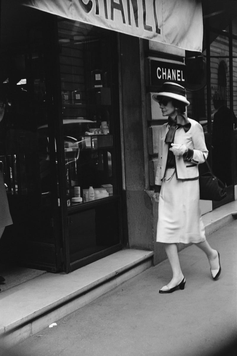 Varios son documentales que hablan sobre la diseñadora francesa.
