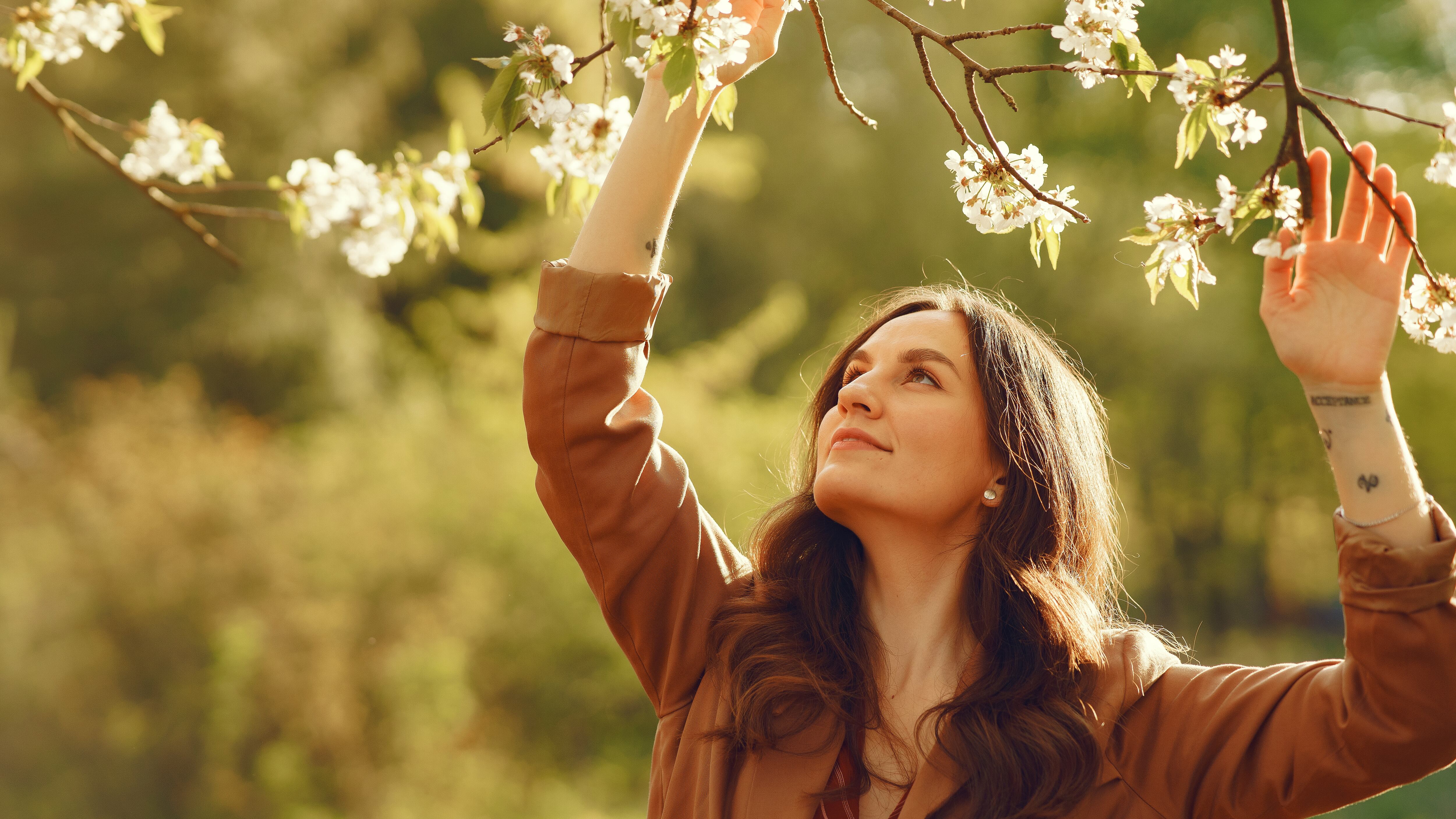Este cambio de estación representa la oportunidad perfecta para renovar tu clóset con los colores que marcarán la moda de la temporada siguiente