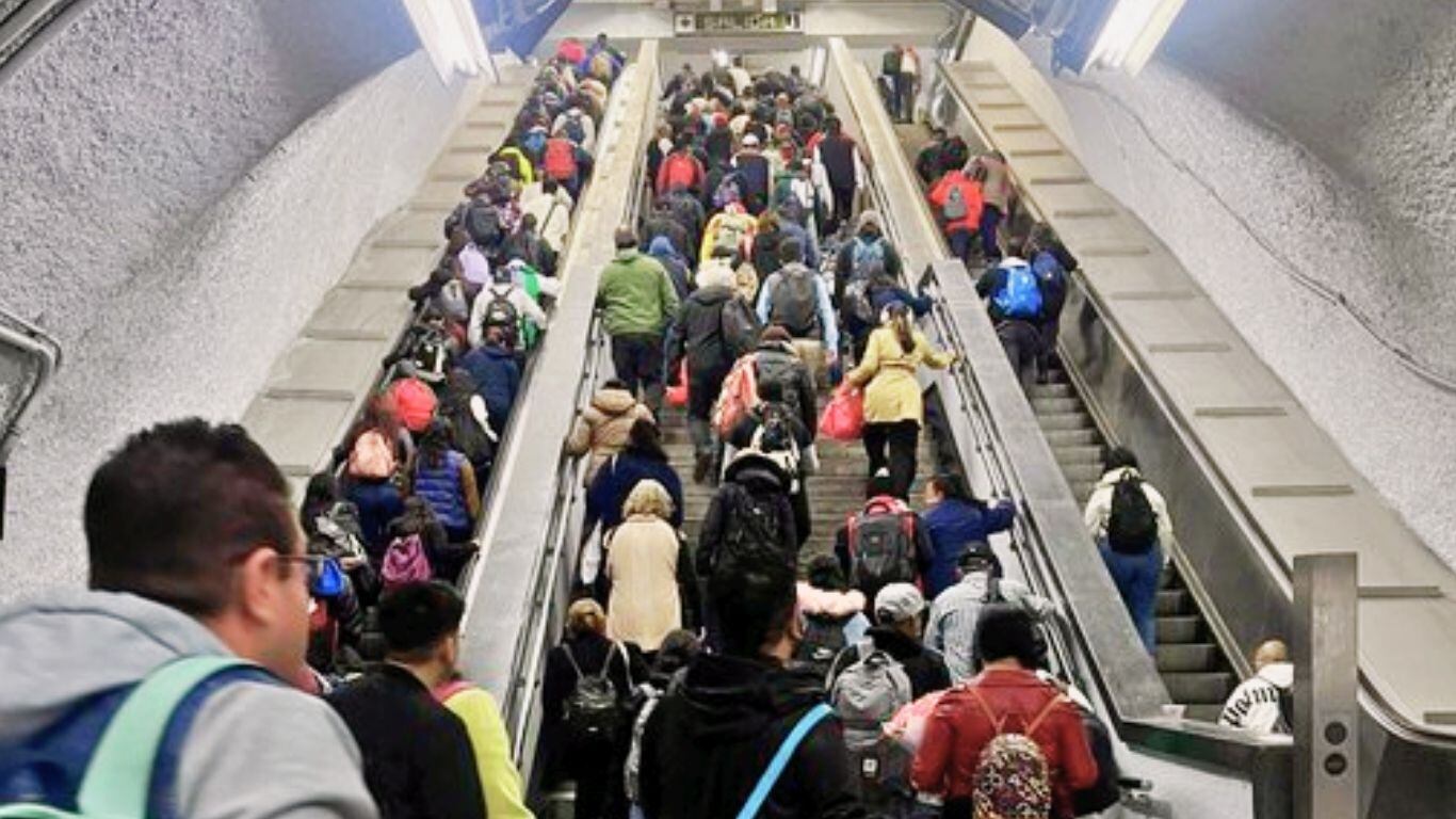 Problemas en el avance de trenes en el Metro de la CDMX
