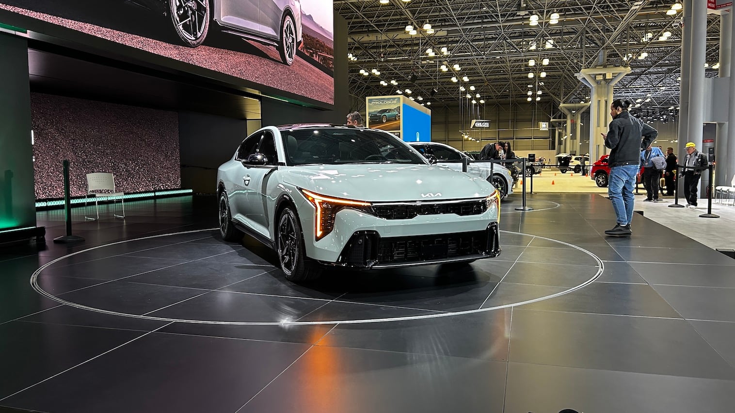 Kia K4 se presenta formalmente en Nueva York
