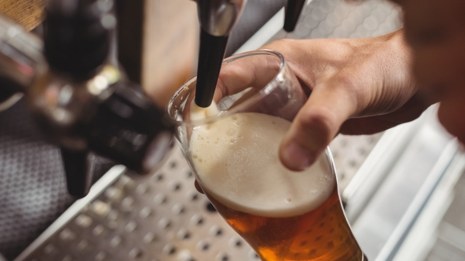 Diez años, 64 líneas y una chela de cortesía: así celebra su aniversario el taproom más grande de Latinoamérica en CDMX