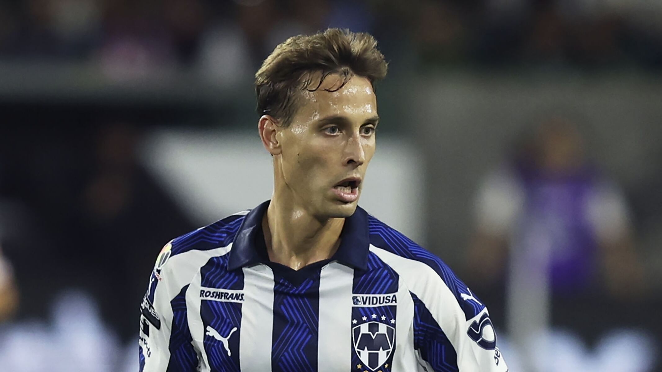 Sergio Canales primera titularidad