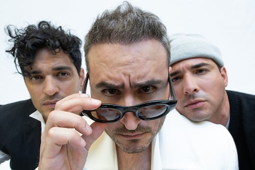 ¿Jesús Navarro, vocalista de Reik, se declaró homosexual? Otras celebridades que han salido del closet