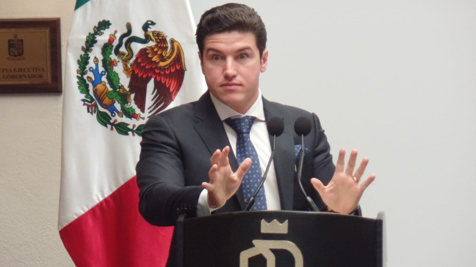 Samuel García continuará como gobernador de Nuevo León hasta el fin del juicio.