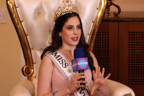 Fátima Bosch se confiesa con Shanik Berman y envía fuerte mensaje a detractores: “Solo Cristo Rey puede funarnos”