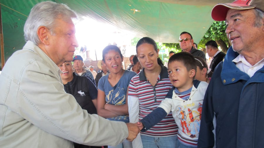 Andrés Manuel López Obrador. Visitó Coatepec, en el Estado de México, el 14 de noviembre de 2014