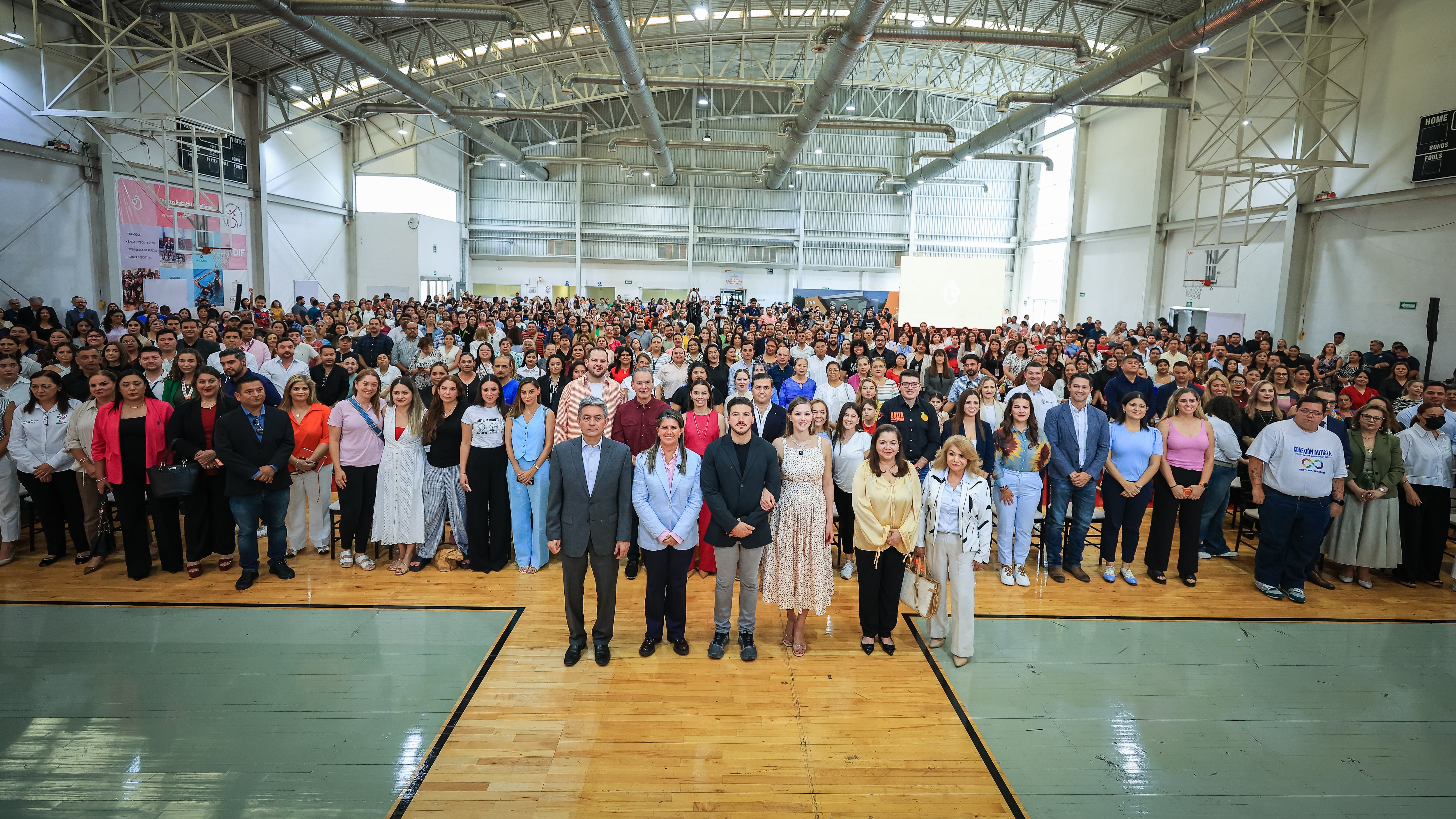 Samuel García, Mariana Rodríguez y Martha Herrera encabezaron la presentación.