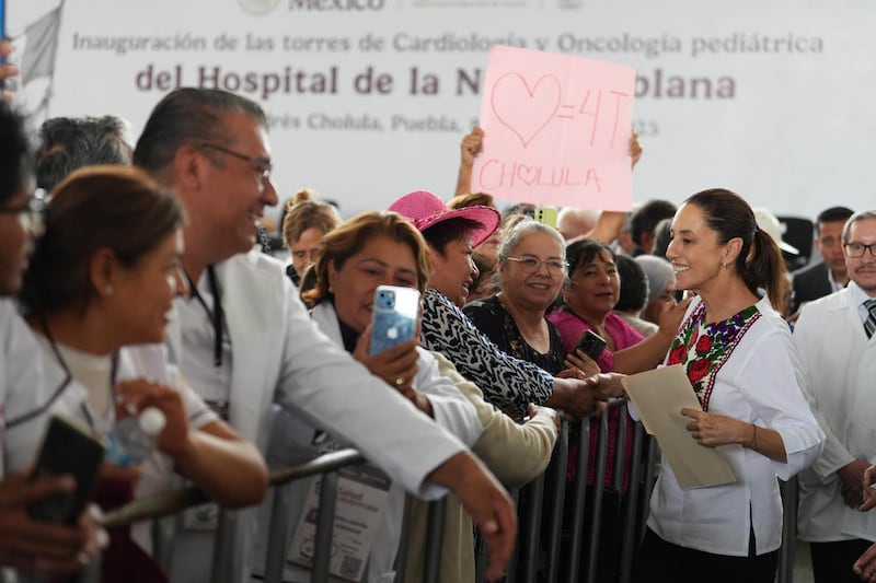 Las mexicanas y mexicanos en EE.UU. son hombres y mujeres de bien, no con criminales: Sheinbaum