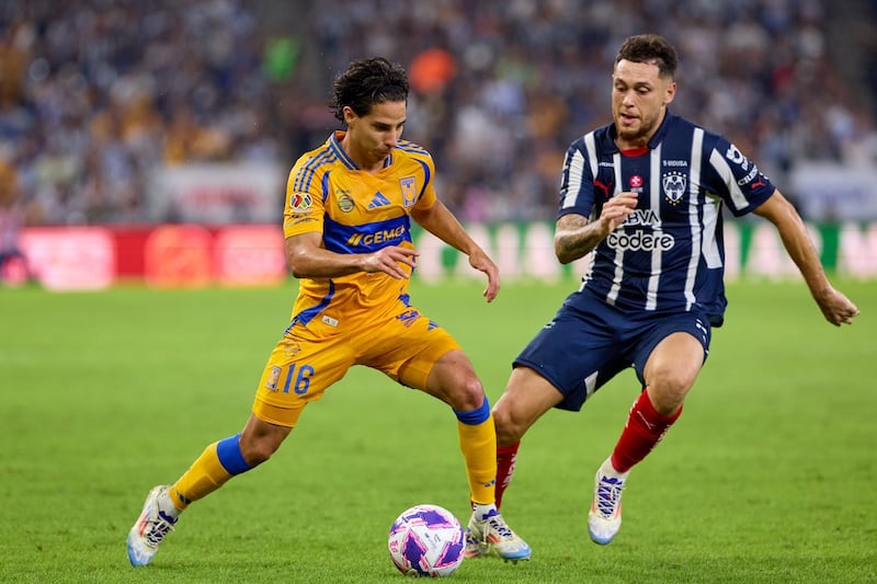 Tigres vs Rayados