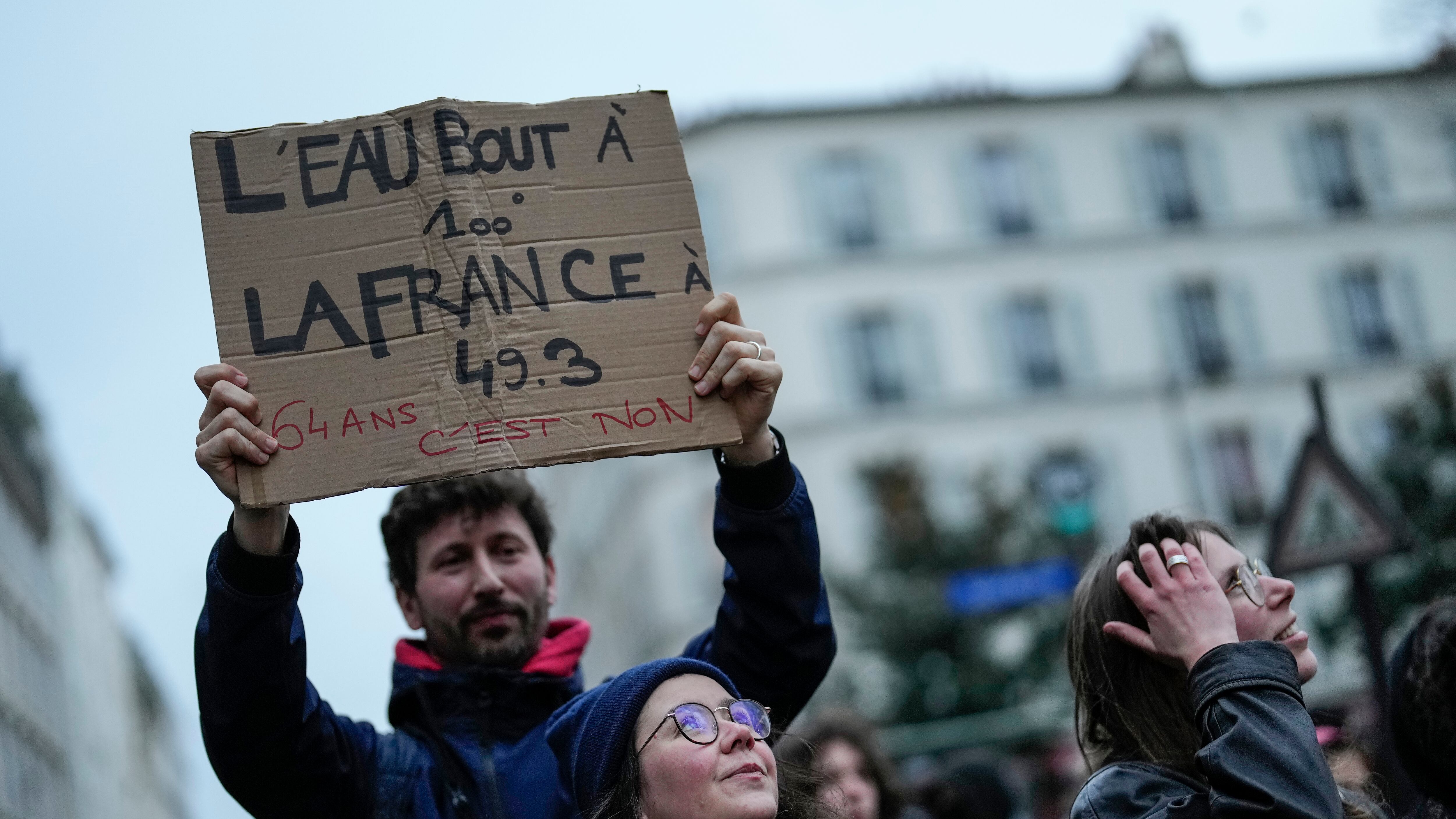 Gobierno francés apela al diálogo con los sindicatos para aliviar tensiones sociales